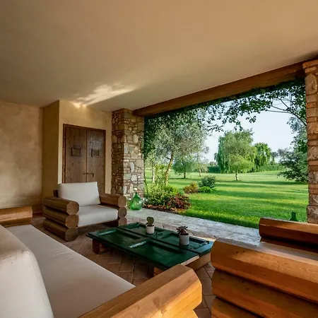 Creative Design House Golf & Appartement *